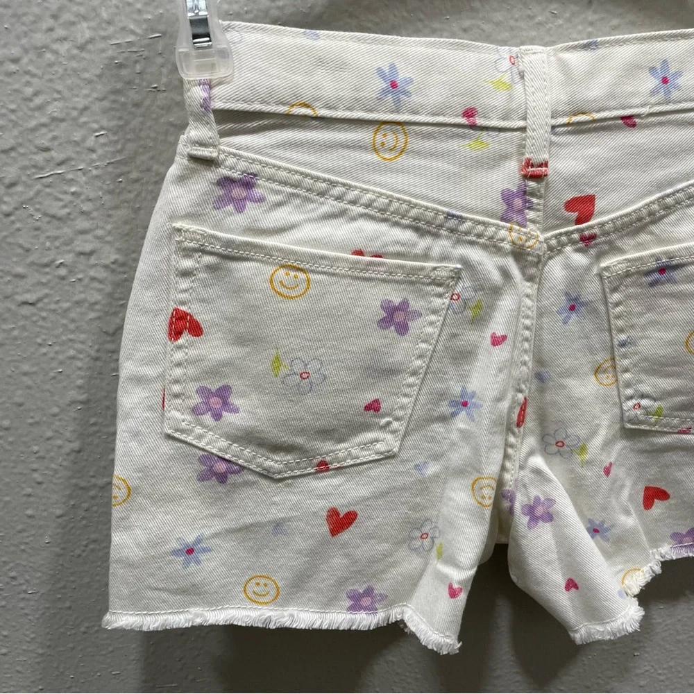 Old Navy White Shorts Flower-Smile Face Print High Rise Adjustable Waist Size 12 - Picture 8 of 16